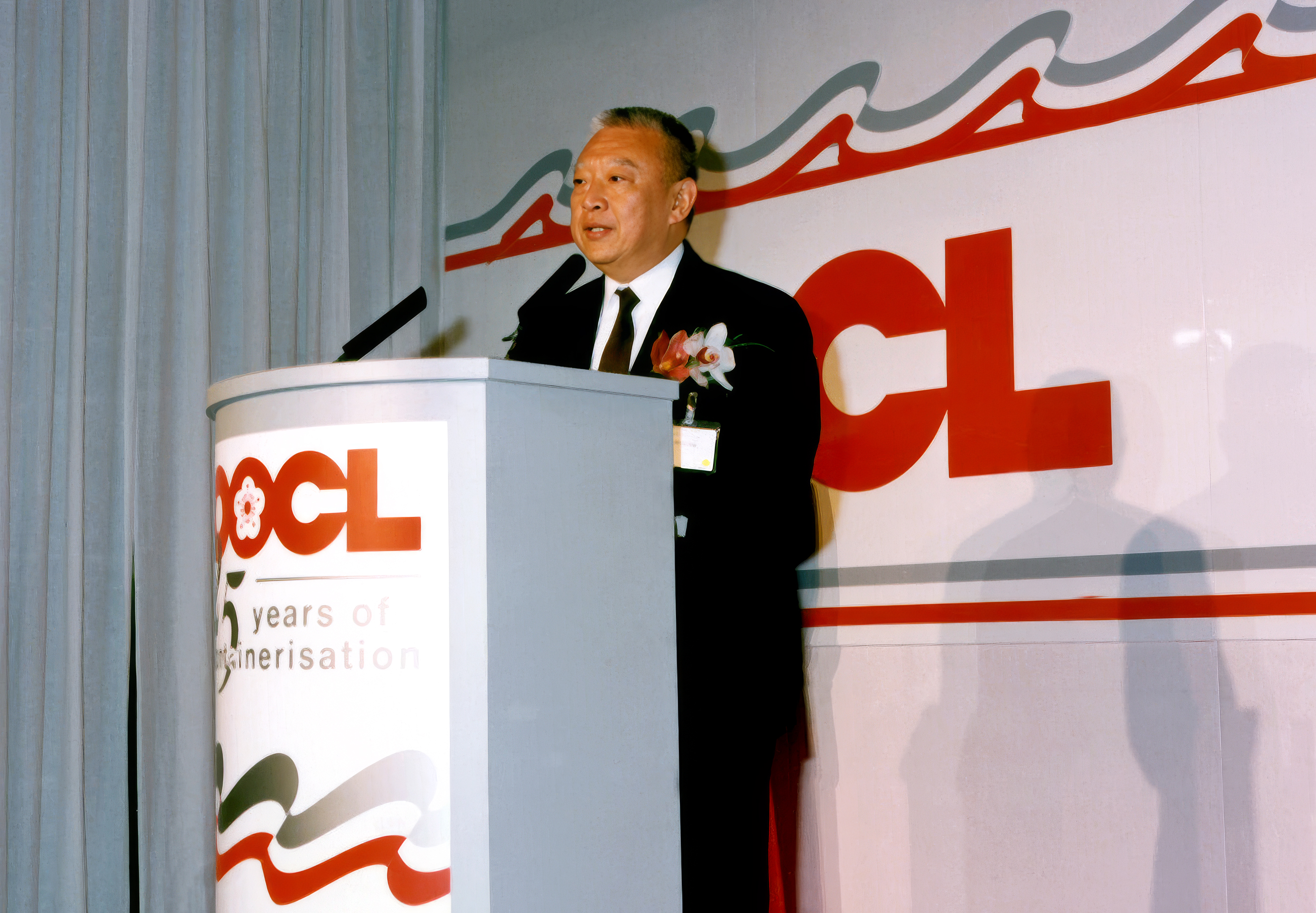 MR Tung-color.jpg